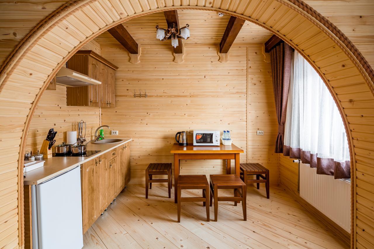 Family Hotel Kaskad Bukovel Eksteriør billede