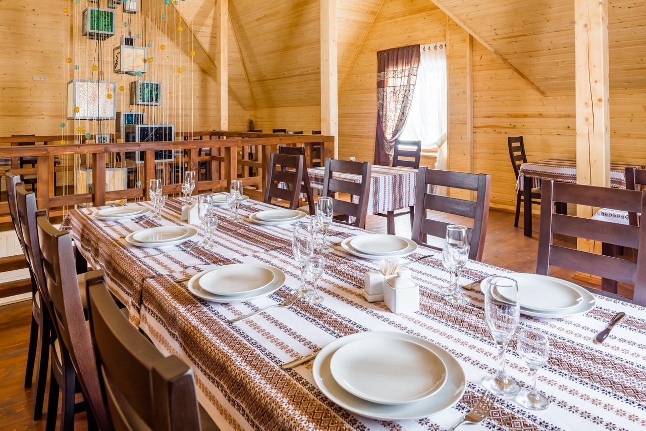 Family Hotel Kaskad Bukovel Eksteriør billede