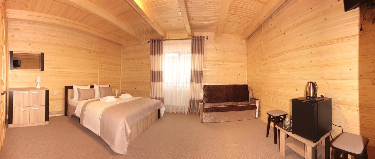 Family Hotel Kaskad Bukovel Eksteriør billede