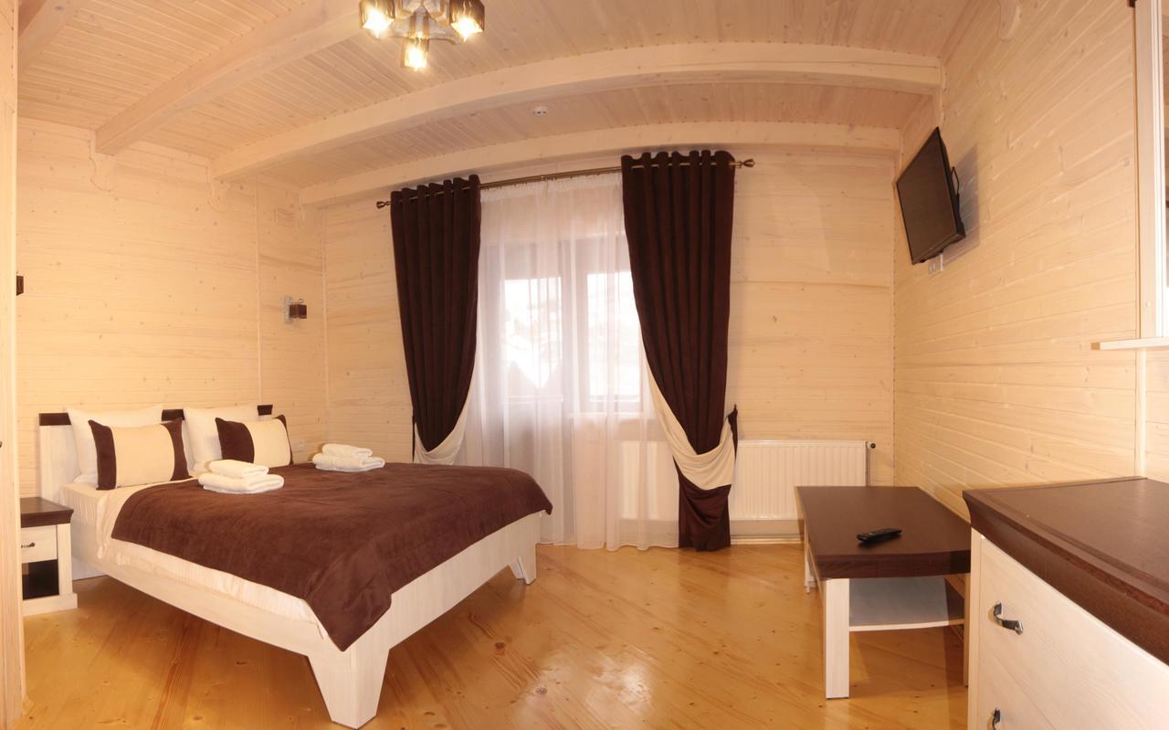 Family Hotel Kaskad Bukovel Eksteriør billede