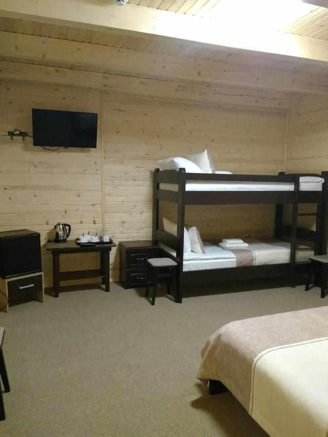 Family Hotel Kaskad Bukovel Eksteriør billede