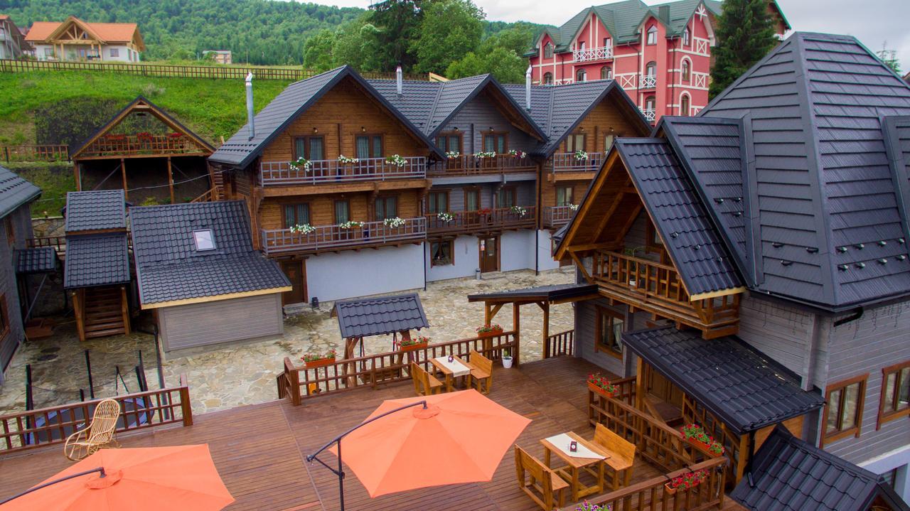 Family Hotel Kaskad Bukovel Eksteriør billede