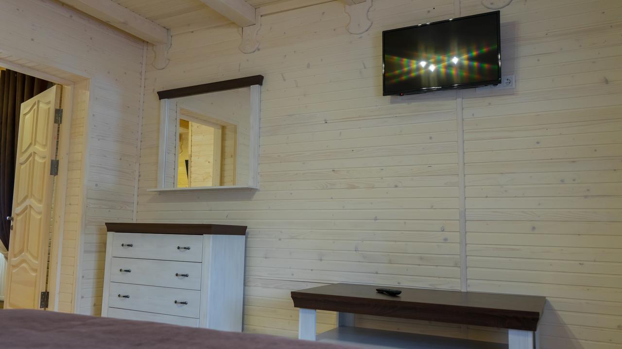 Family Hotel Kaskad Bukovel Eksteriør billede