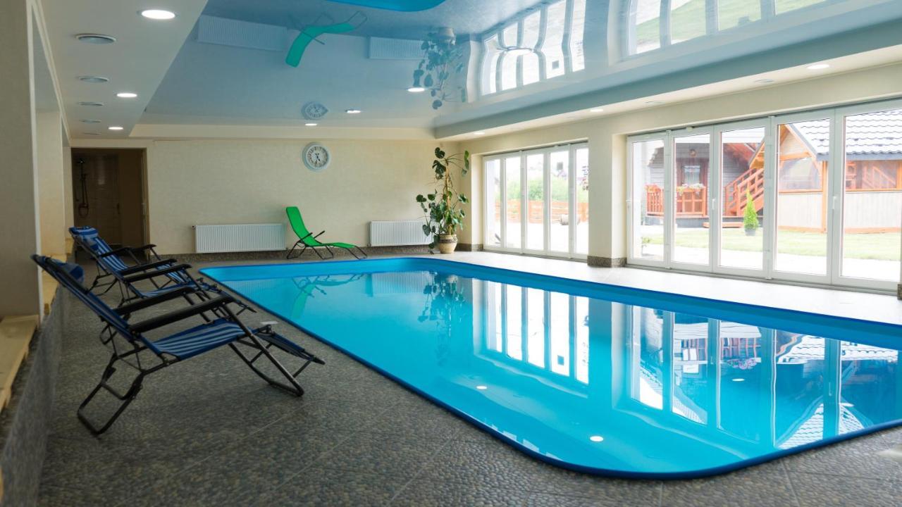 Family Hotel Kaskad Bukovel Eksteriør billede